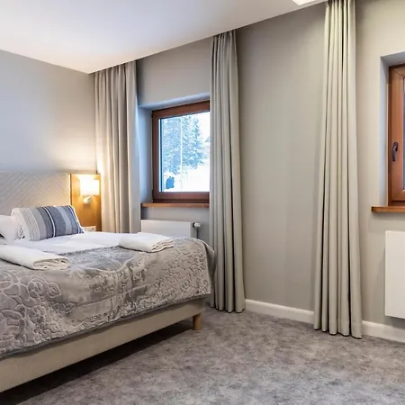 Royal Hill Aparthotel 3*